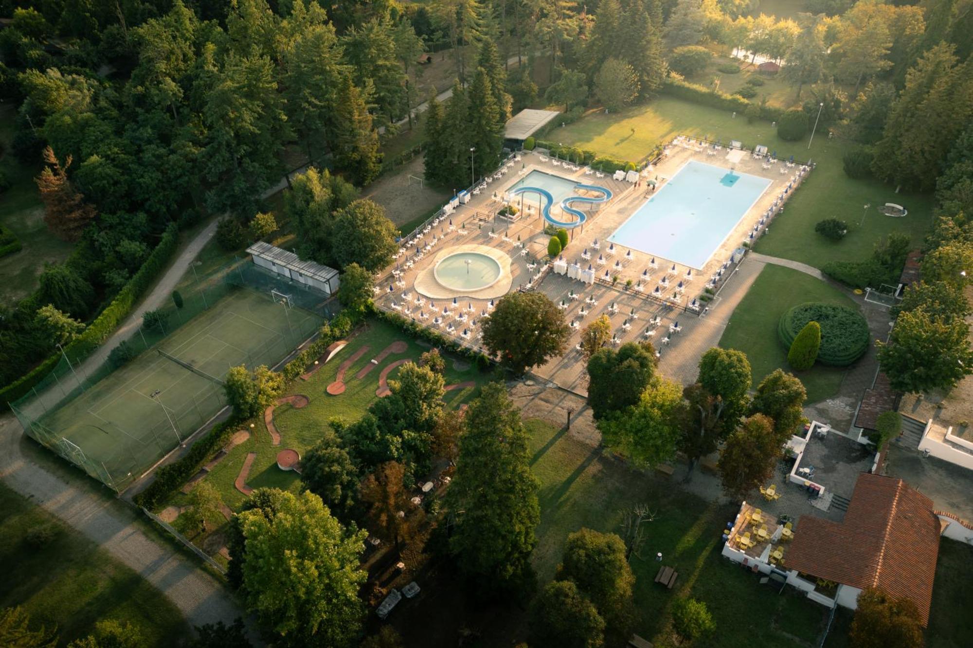 ホテル Terme Di Monte ヴァレンツァ エクステリア 写真